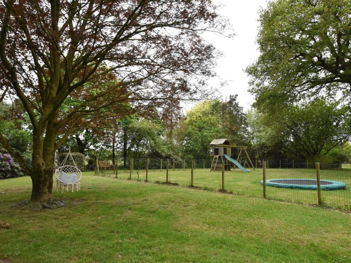 Villa On An Estate In Rheezerveen With Garden Eksteriør bilde
